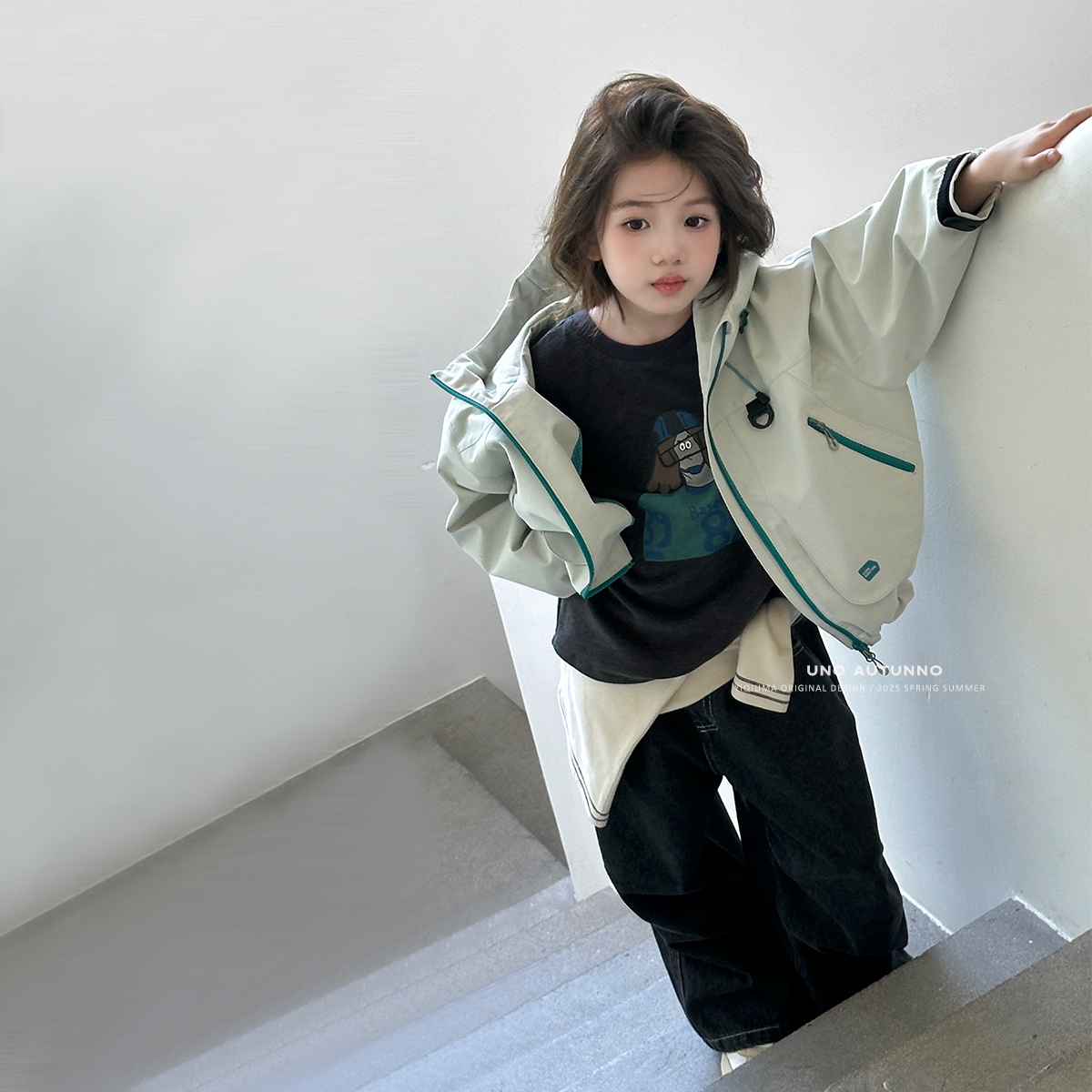 「UNO AUTUNNO」【履行者】三防软壳料女中大童连帽撞色冲锋衣GQ1620