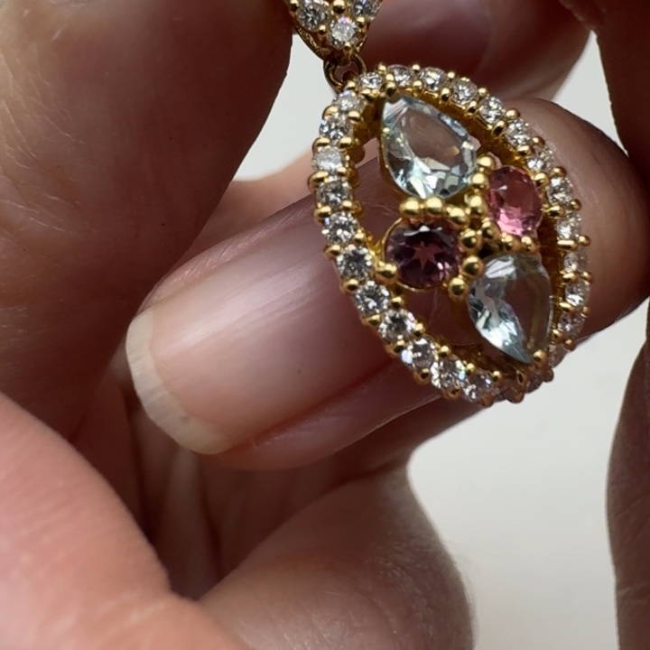 海蓝宝石未镶嵌颈饰