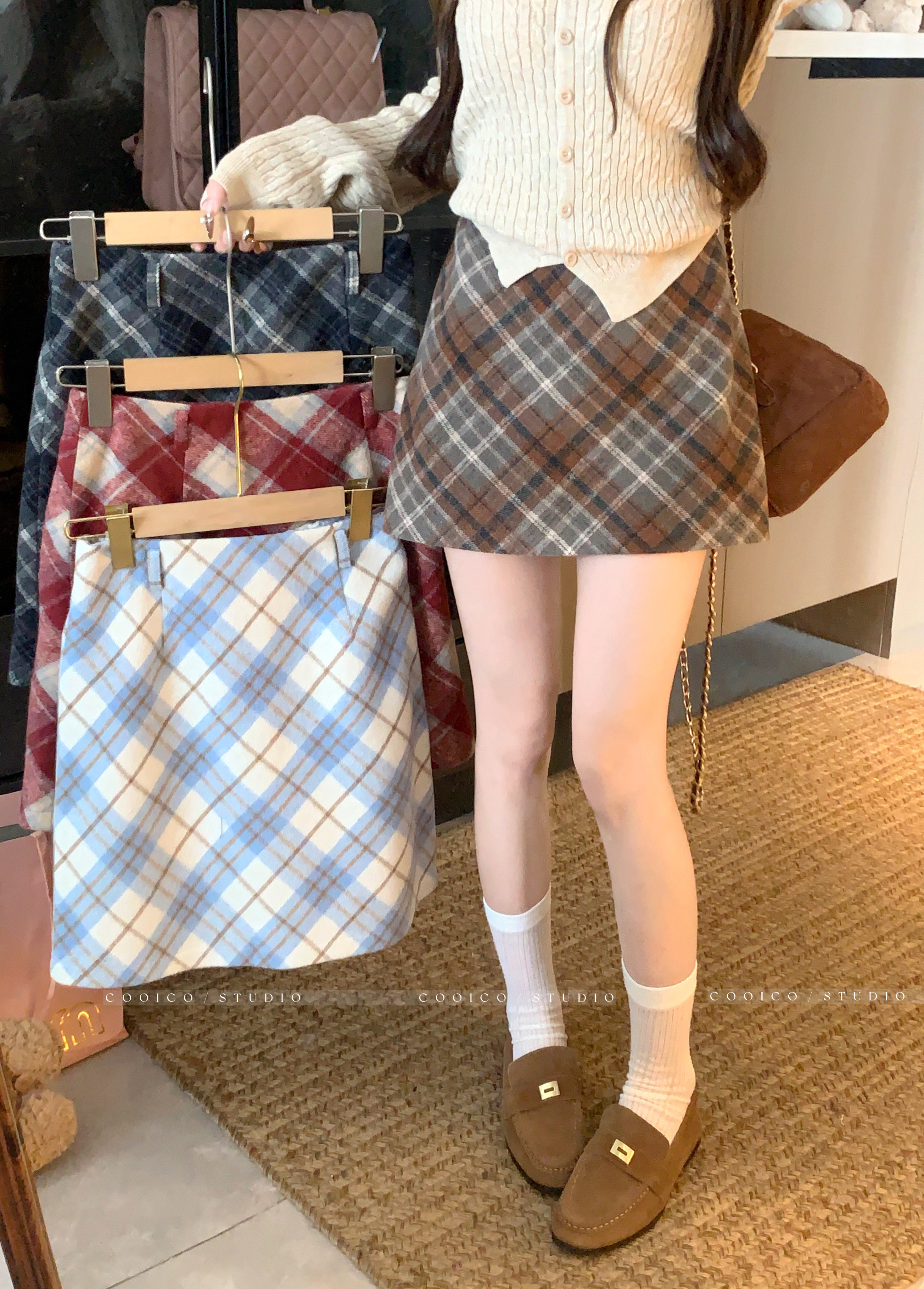 大码胖mm女装毛呢半身裙女2025秋秋包臀格纹中长款a字裙