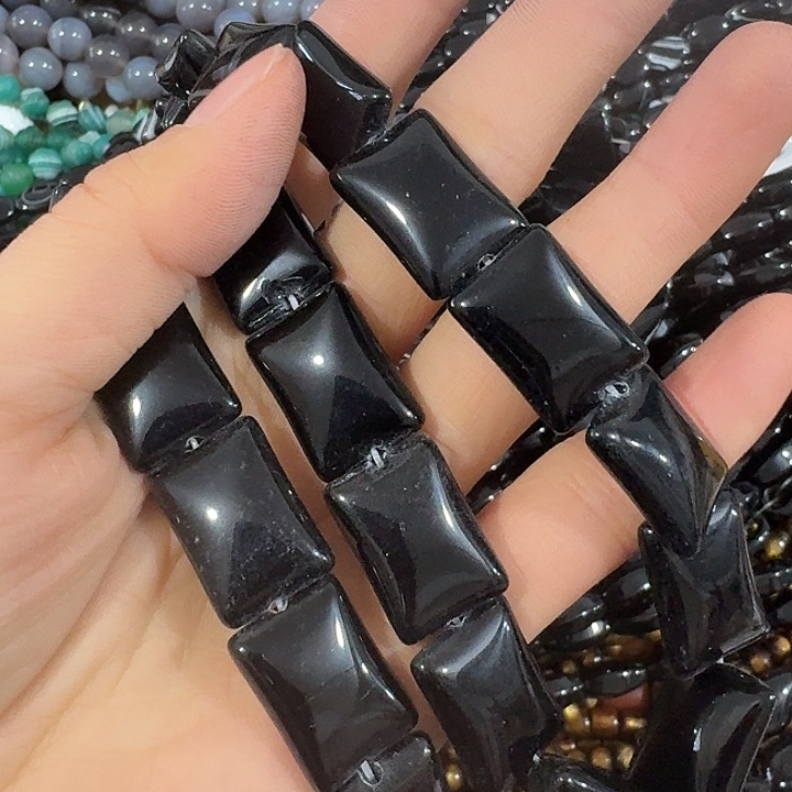 玛瑙/玉髓合金珠宝半成品一条15x20mm无事牌