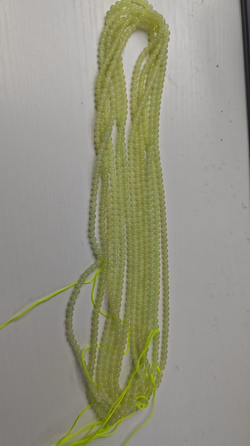 和田玉4mm左右以直播间颜色为准项链多样性发其一A-213