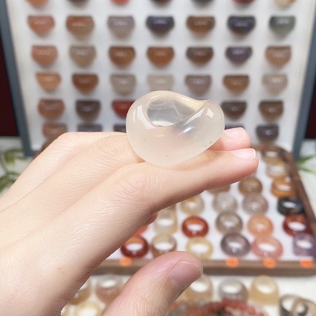 玛瑙/玉髓未镶嵌戒指港14码包容福利款不退换