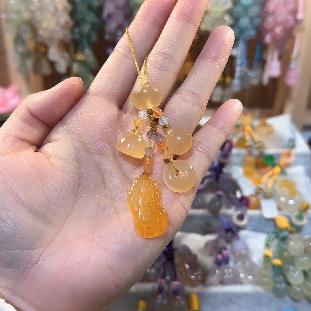 玛瑙/玉髓手机挂件未镶嵌