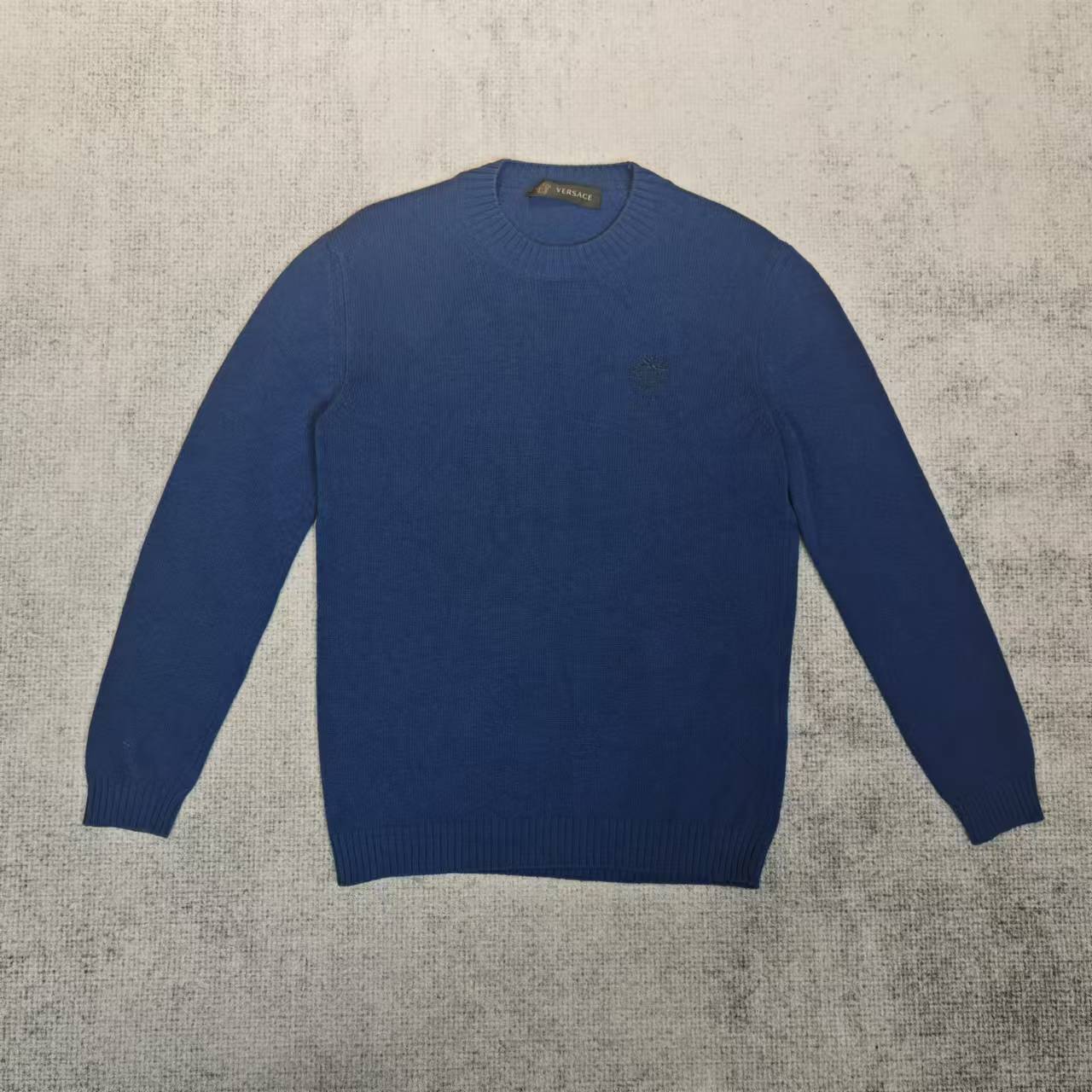 99新 VERSACE/范思哲 蓝色圆领羊毛衫 44码99新