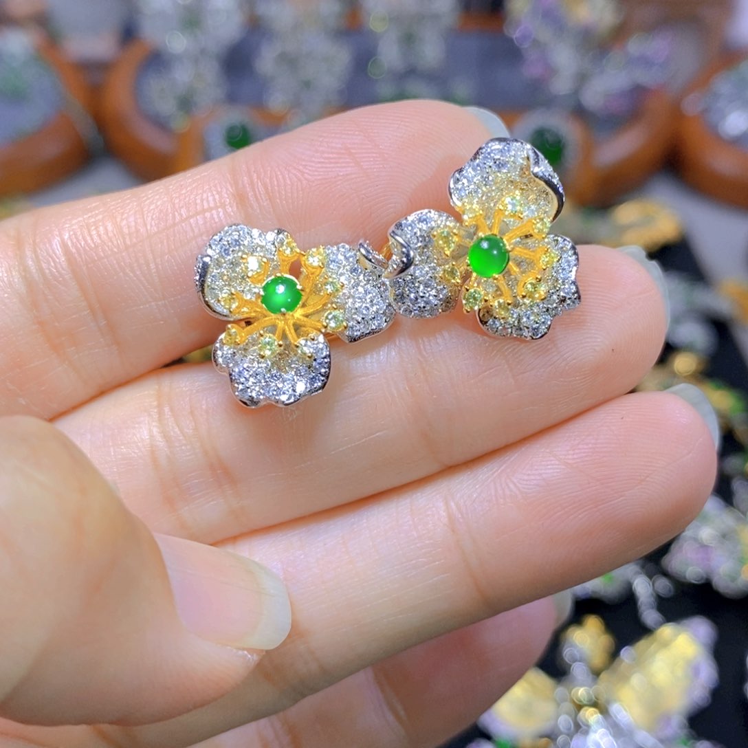 翡翠颈饰银S925镶嵌天然翡翠