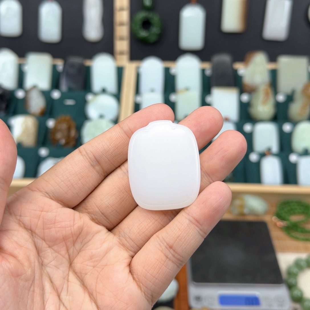 和田玉挂件未镶嵌