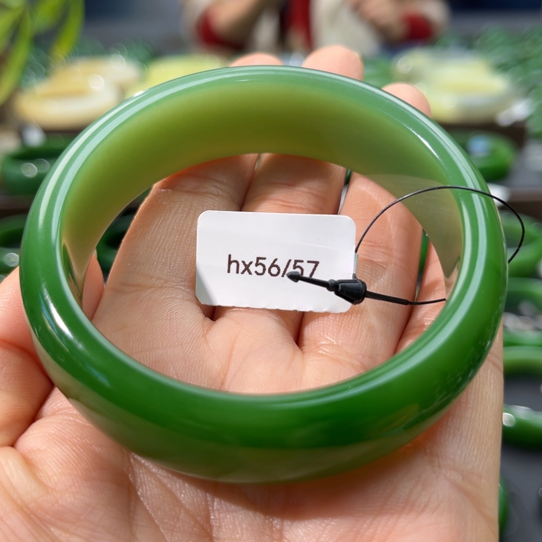 和田玉（碧玉）手镯未镶嵌