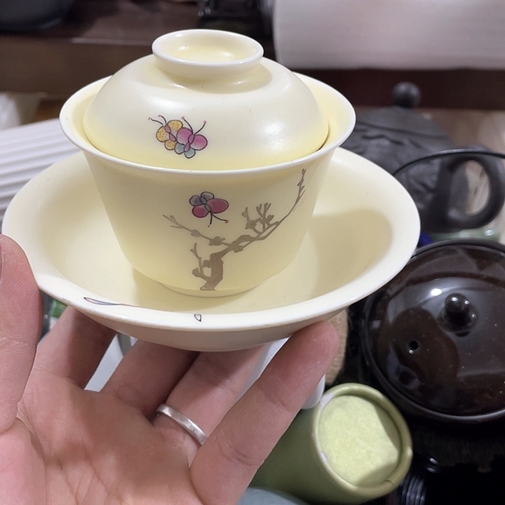 陶瓷茶具全部清清完回家过年