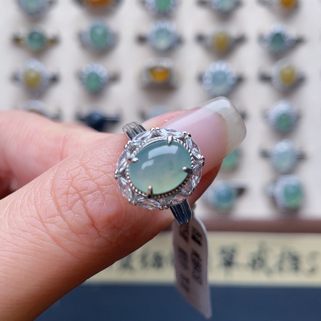 翡翠戒指未镶嵌戒指