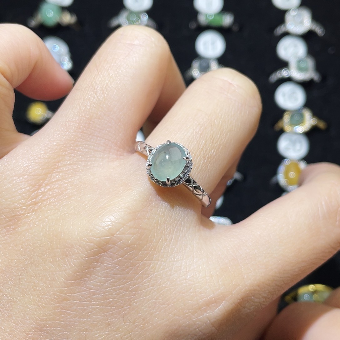 翡翠未镶嵌戒指戒指