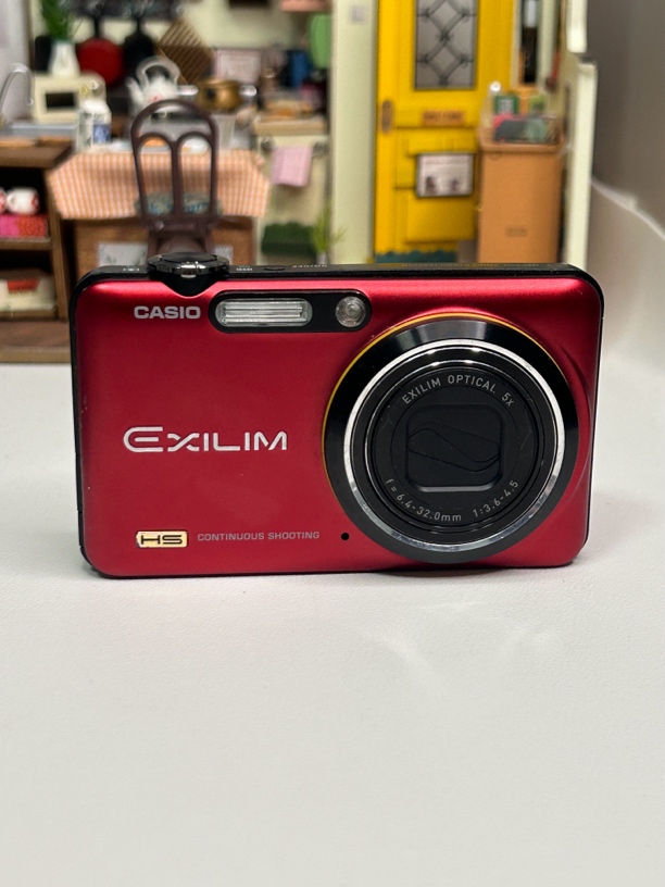 9新 Casio/卡西欧 fc160s,1010万像素，5倍光学变焦，cmos传感器