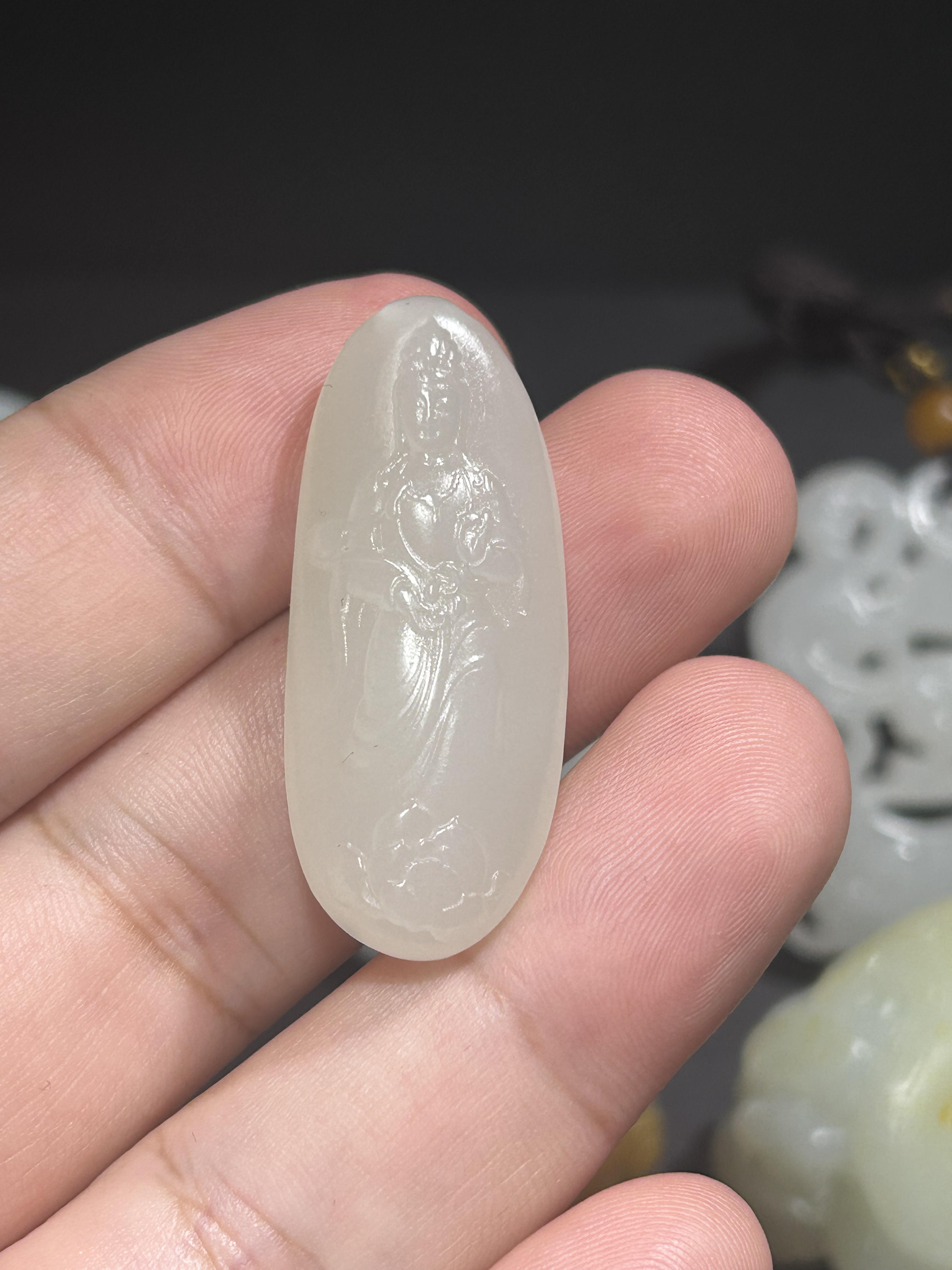 新疆和田玉观音10.7克