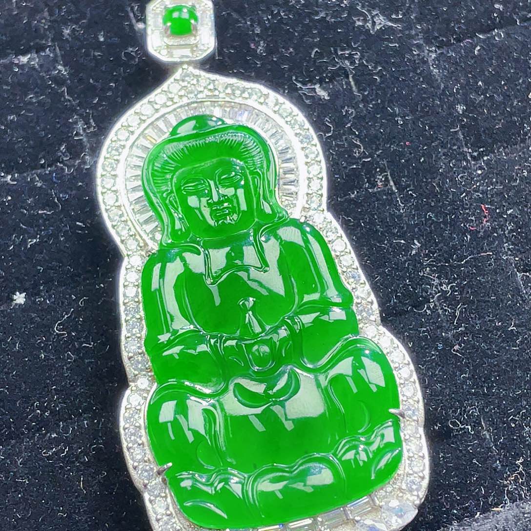 翡翠颈饰未镶嵌16，