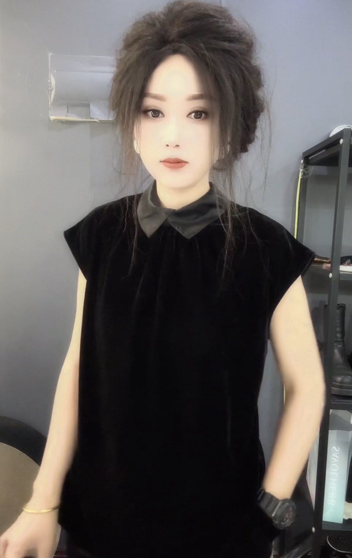 黑色丝绒娃娃领上衣夏季新款前后两穿气质显瘦