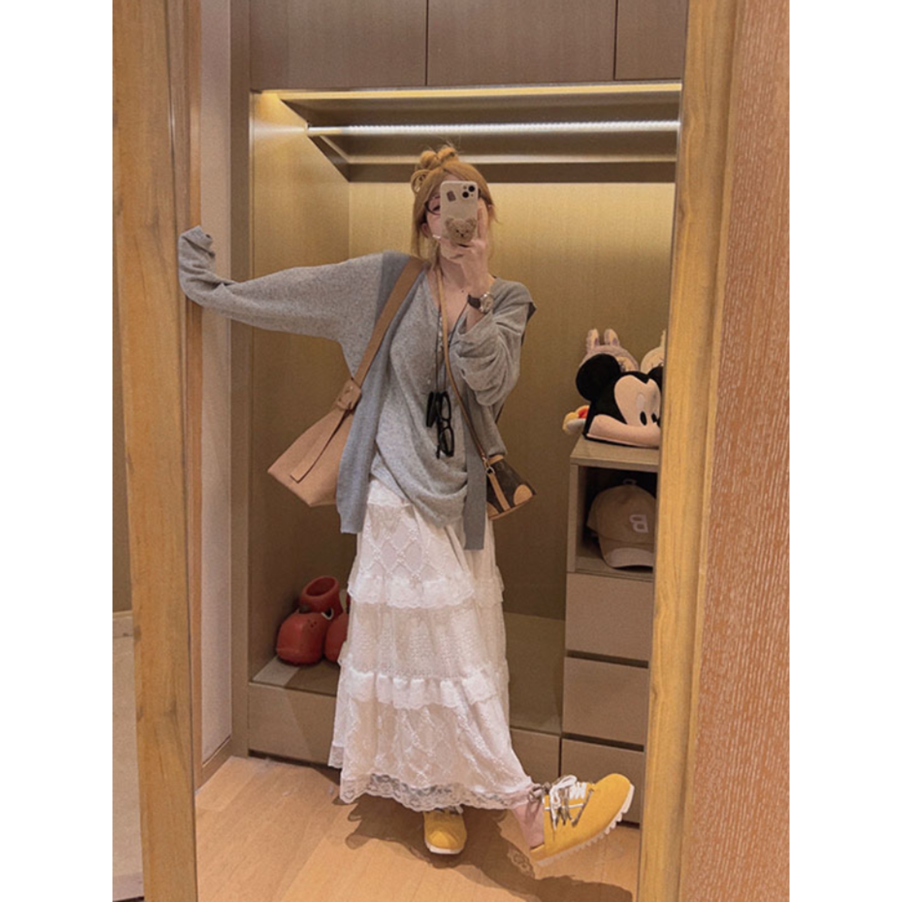 慵懒蛋糕长裙早秋新款毛绒百搭蕾丝拼接半身裙  Y3368