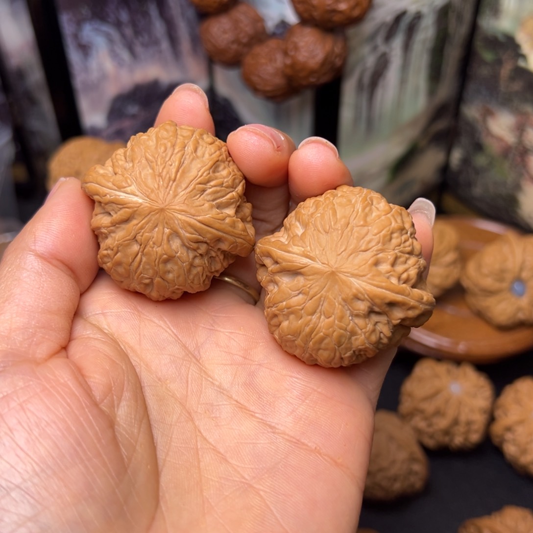 文玩核桃把件血**漫40铁锤