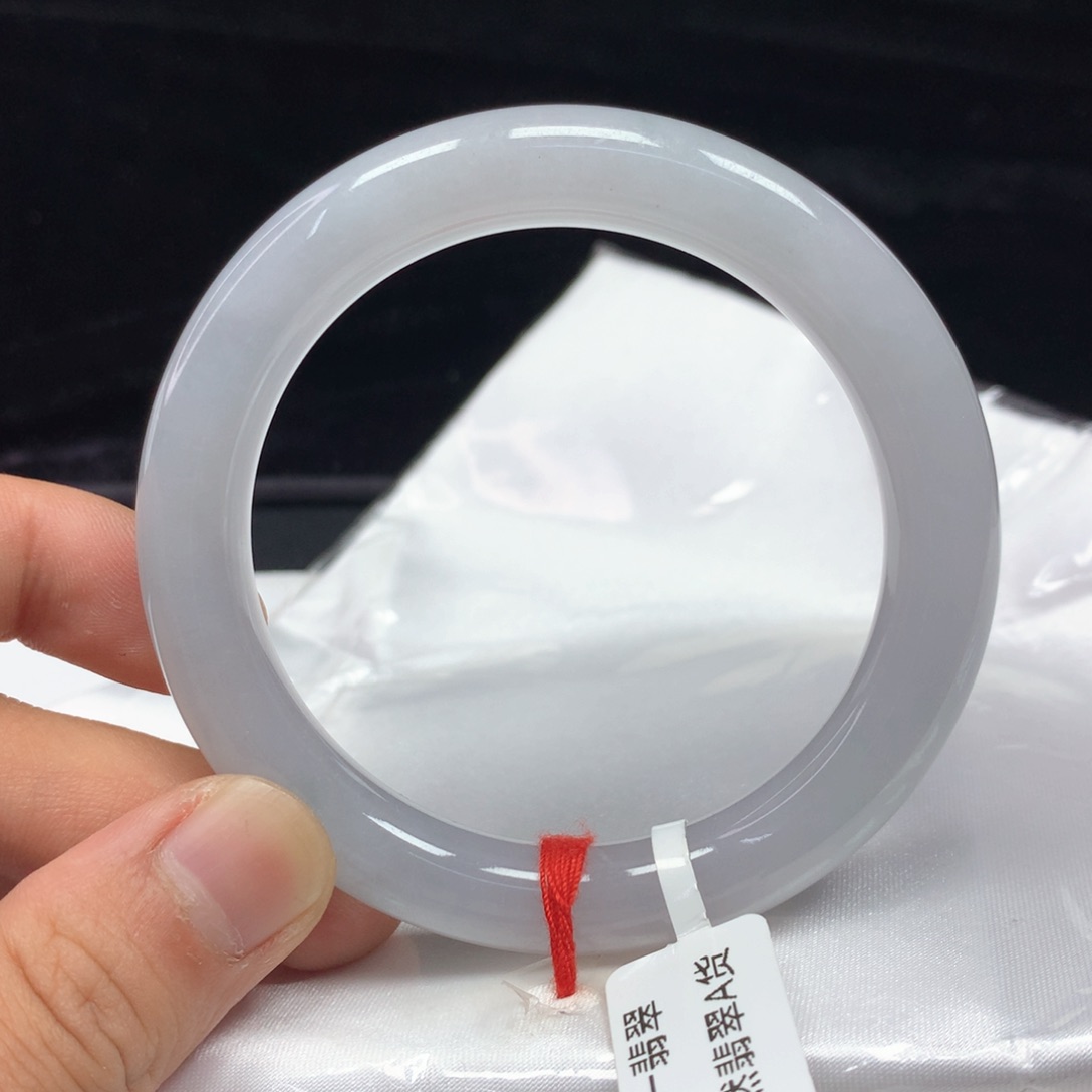 翡翠手镯（圆镯）未镶嵌55.3