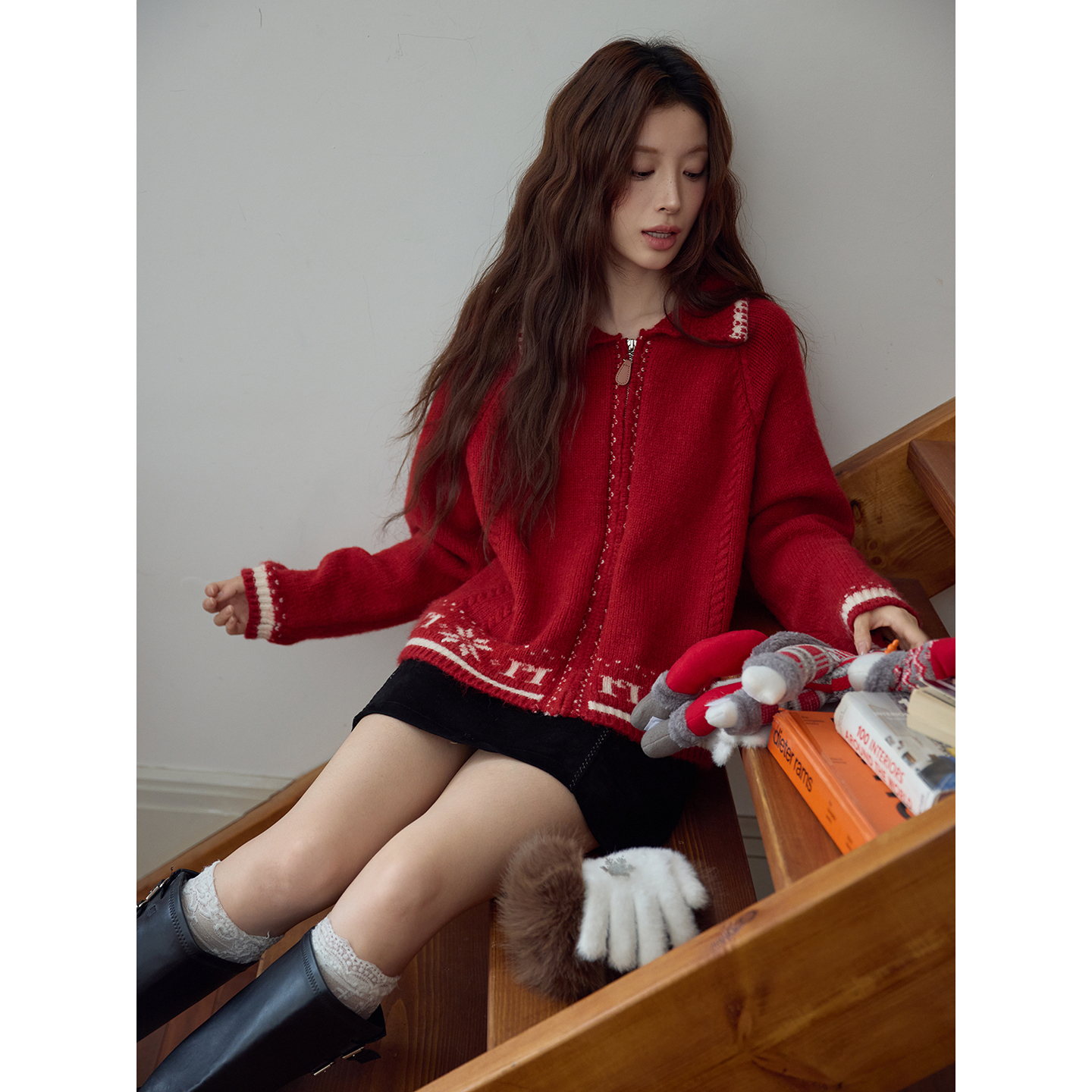 【吵吵家】红色翻领费尔岛毛衣外套女2025冬季宽松休闲加厚毛衫上衣
