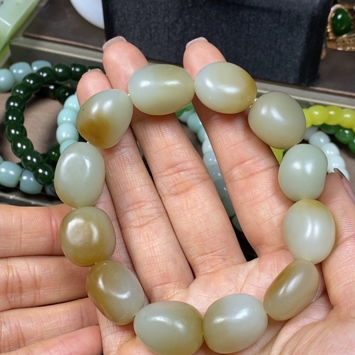 和田玉手串未镶嵌