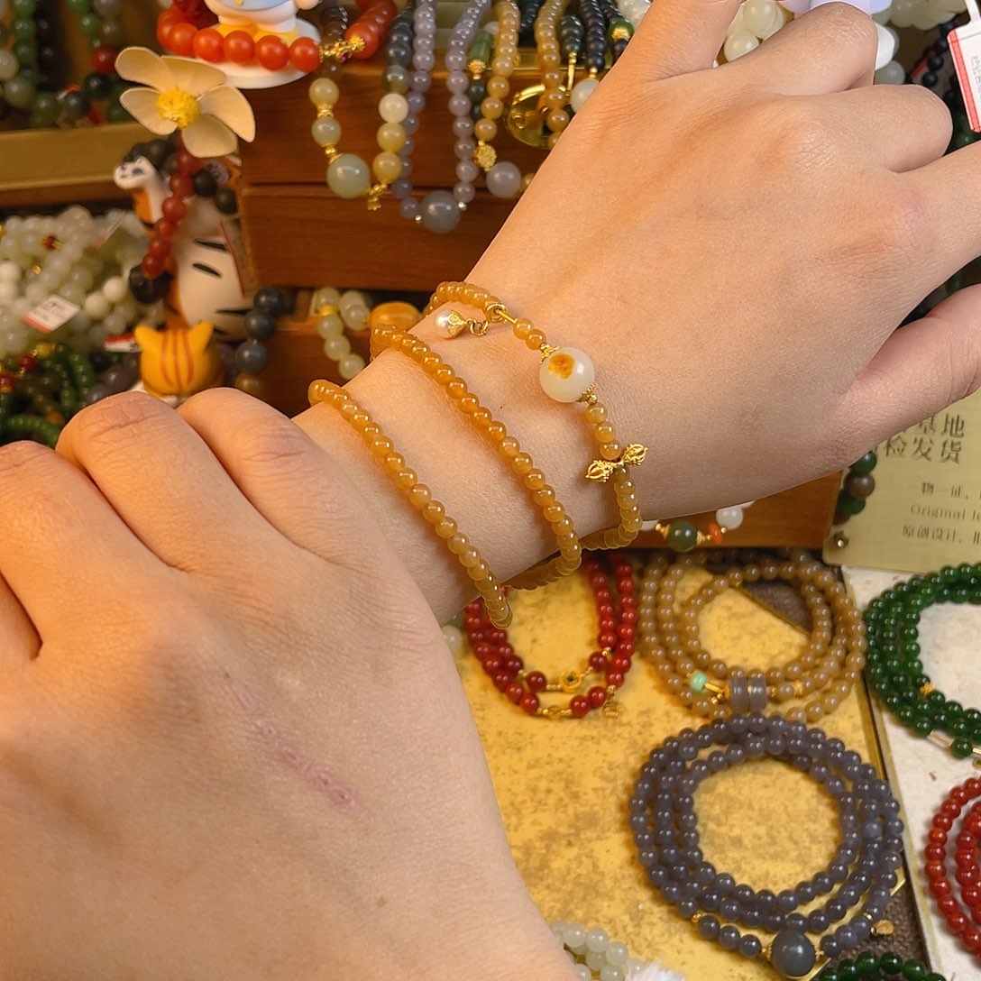 和田玉多圈手串未镶嵌