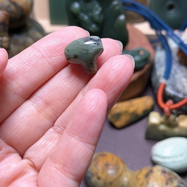 岫岩河磨玉（透闪石质玉）手绳未镶嵌