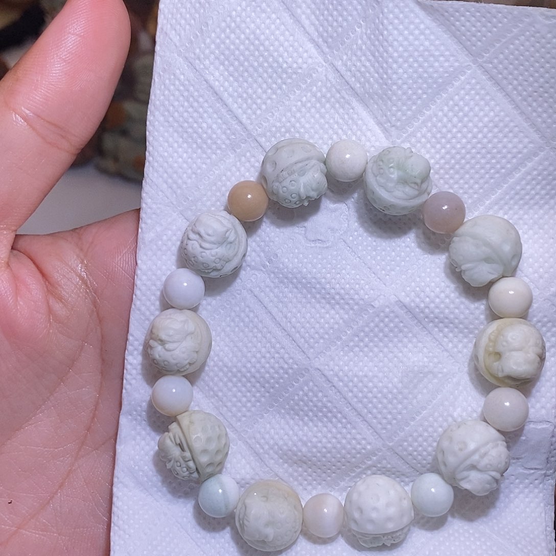 石英质玉（阿拉善玉）未镶嵌手链