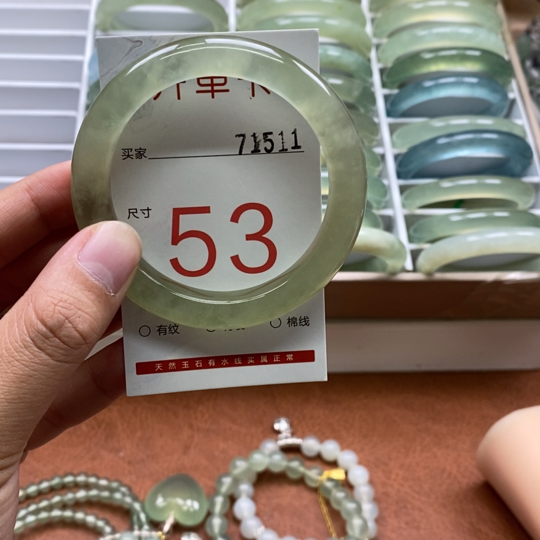 未镶嵌蛇纹石玉手镯