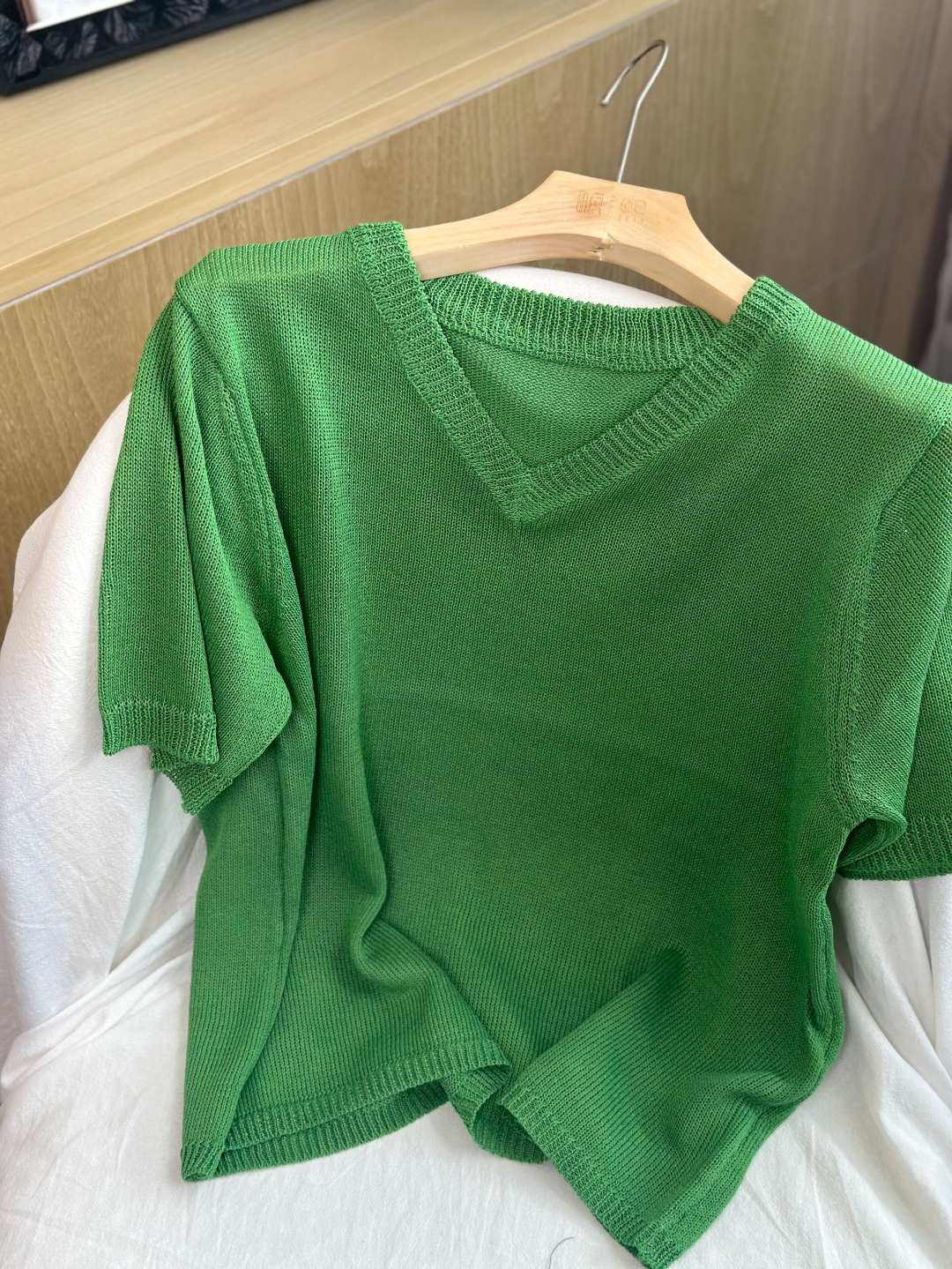 【欧琲】Z028#夏季V领纯色针织短袖