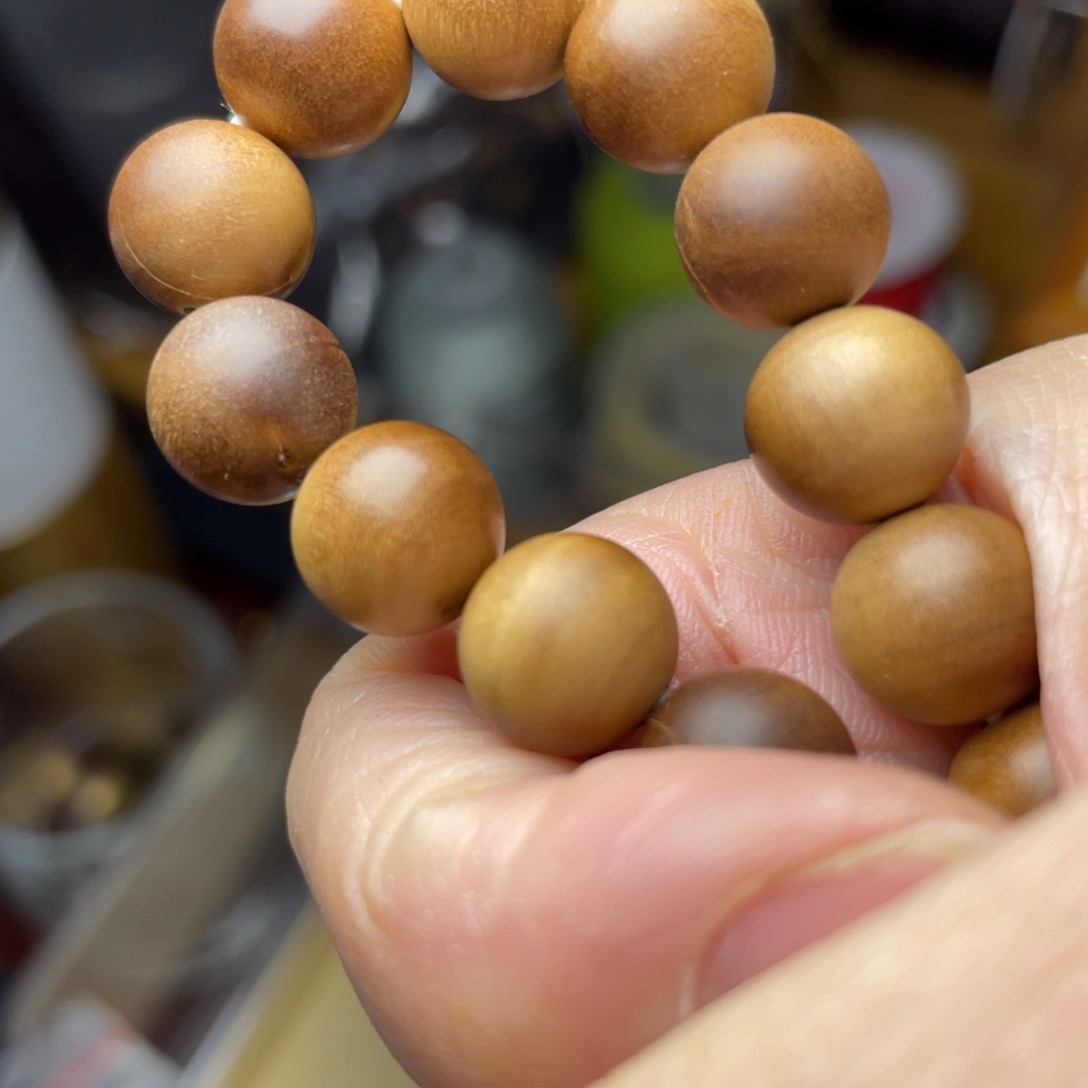 檀香木手串/手链苏***?老山檀香老料横纹瑕疵珠
