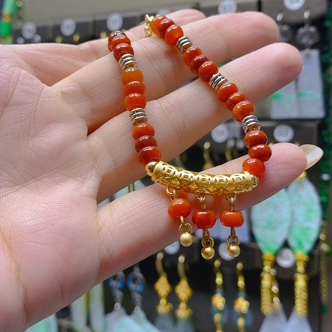 未镶嵌翡翠耳饰翡翠