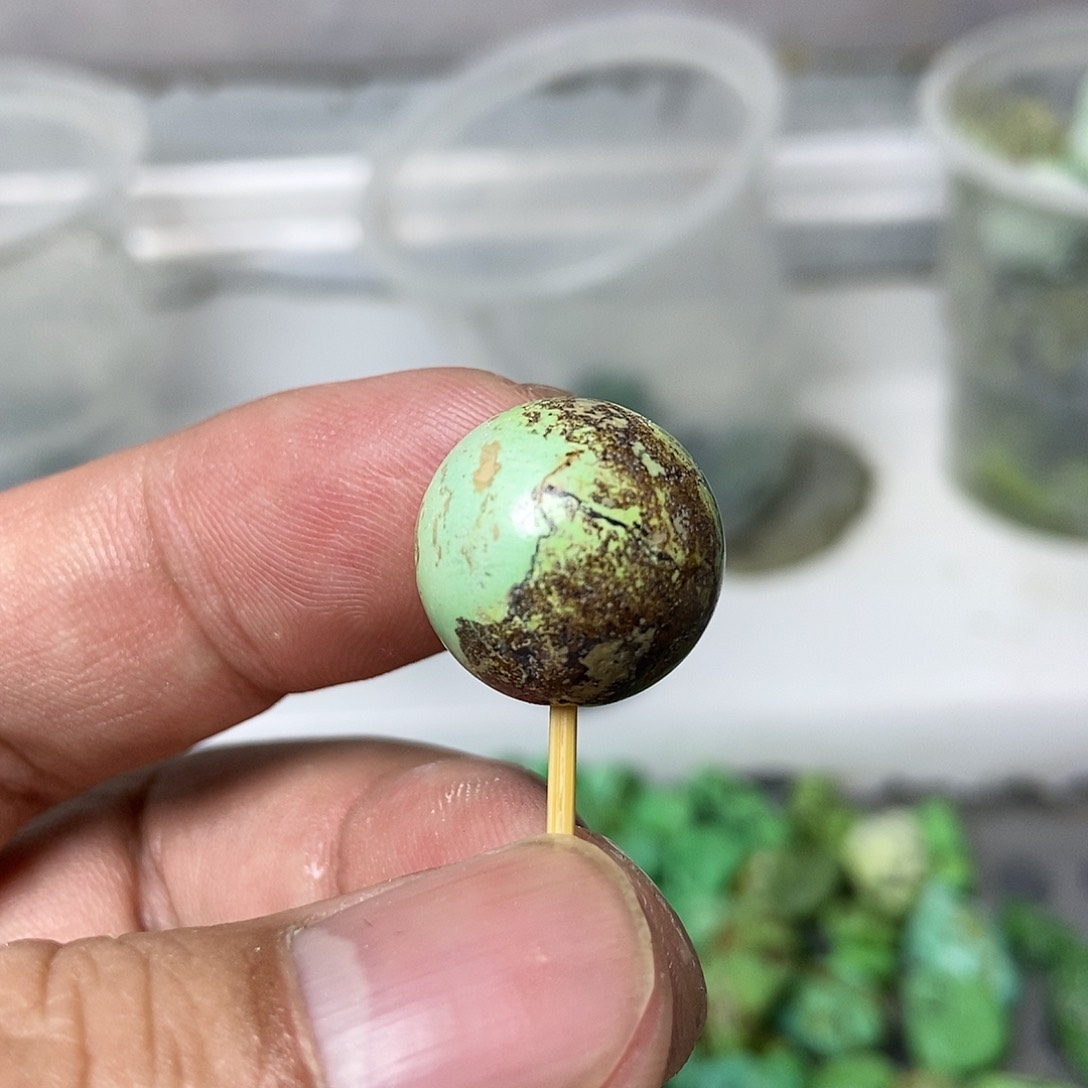 南红玛瑙配饰未镶嵌