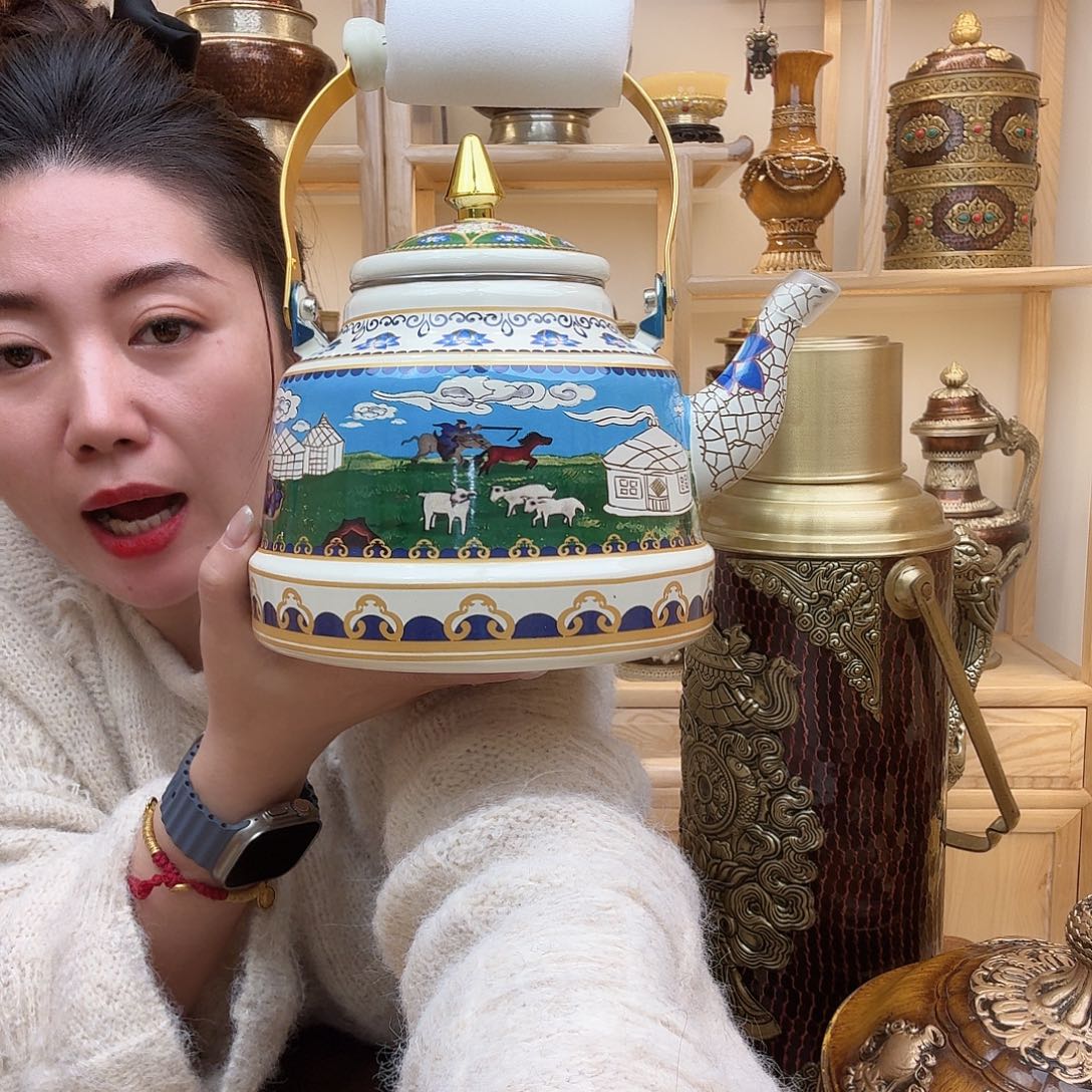 搪瓷草原风景，唐枝湖