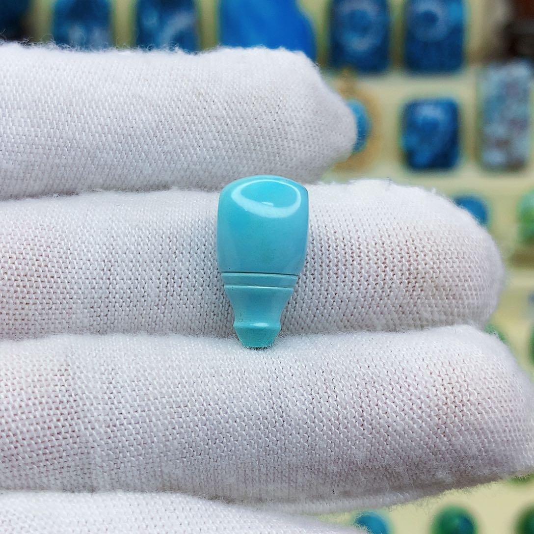 绿松石绿松石未镶嵌