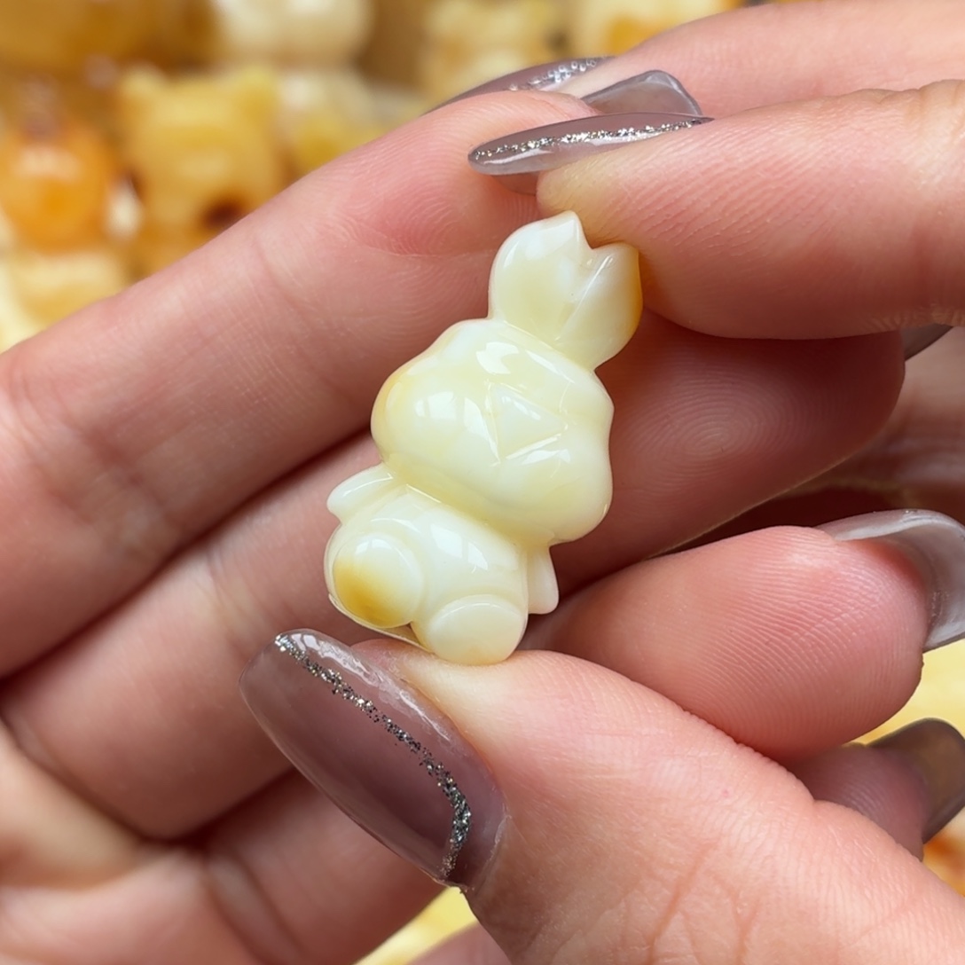 裸石琥珀未镶嵌蜜蜡