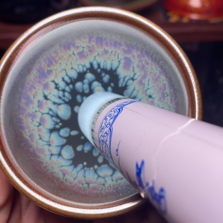 茶盏我在一起不到半年我