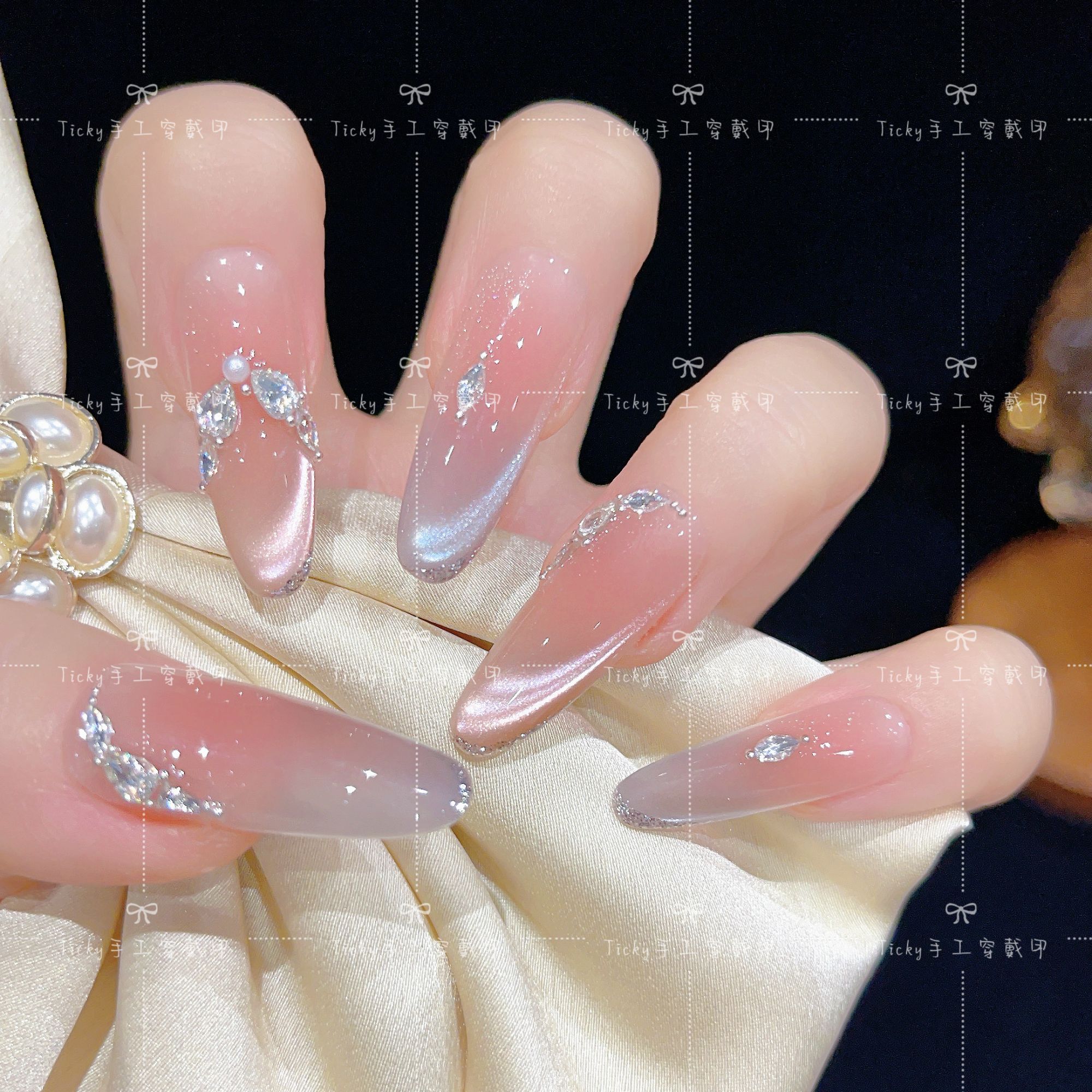 【粉蓝月光】夏季蓝粉猫眼腮红纯手工穿戴甲清透温柔气质显白