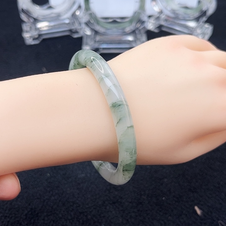 石英质玉未镶嵌手镯501