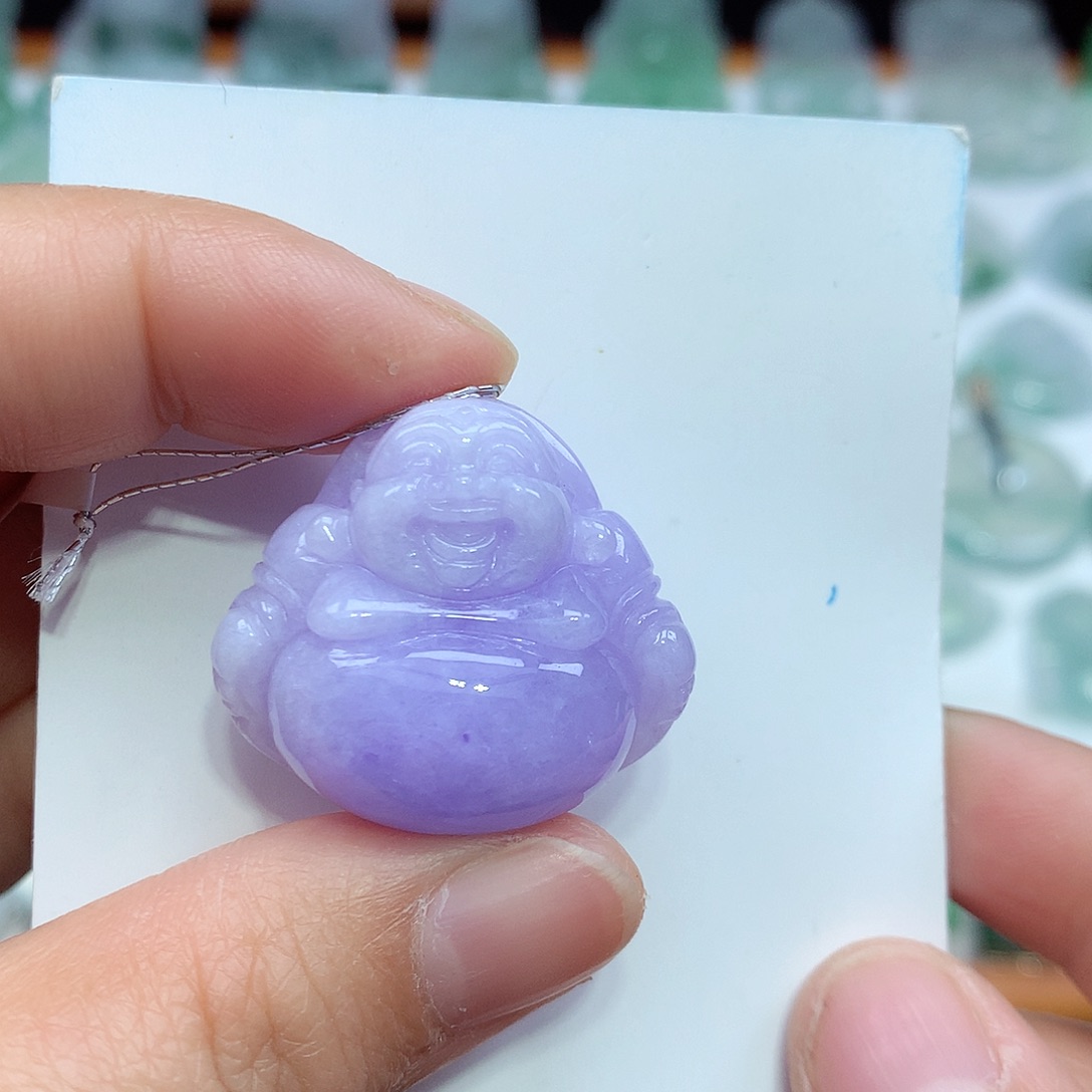 翡翠颈饰未镶嵌佛