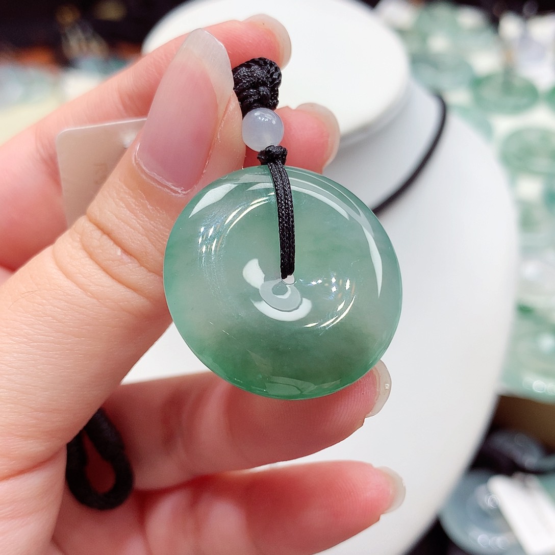 颈饰未镶嵌翡翠翡翠45，27.6/5.5