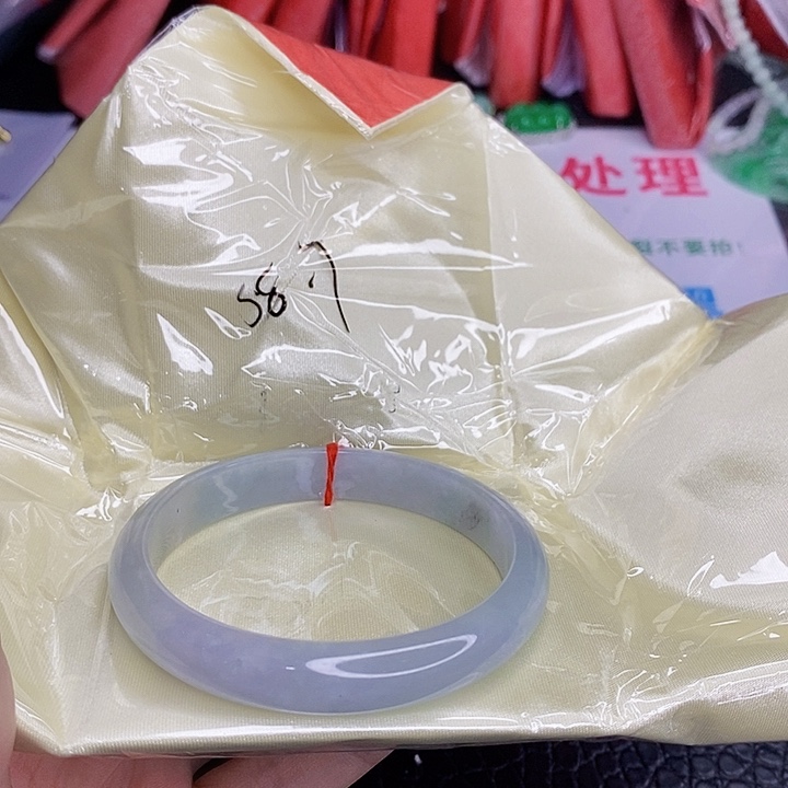 翡翠手镯未镶嵌一图一物实物为准