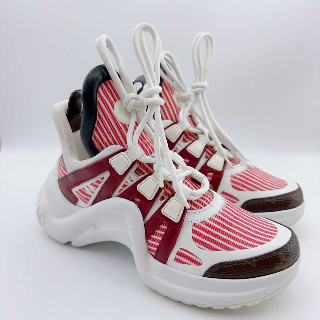 95新 LouisVuitton/路易威登 35.5码/红白条纹拱桥老爹鞋/01022