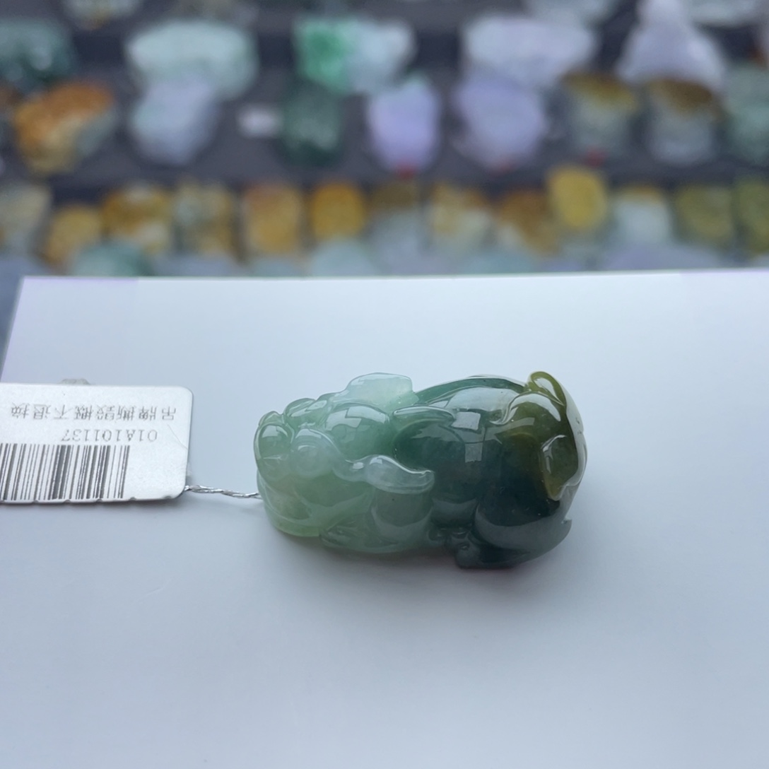翡翠颈饰未镶嵌貔貅