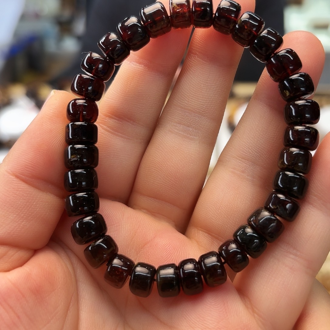 琥珀未镶嵌裸石八