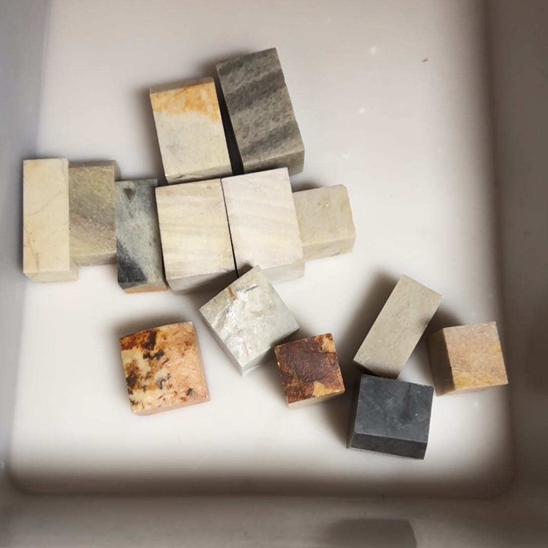 昌化石印石卢**发长白石