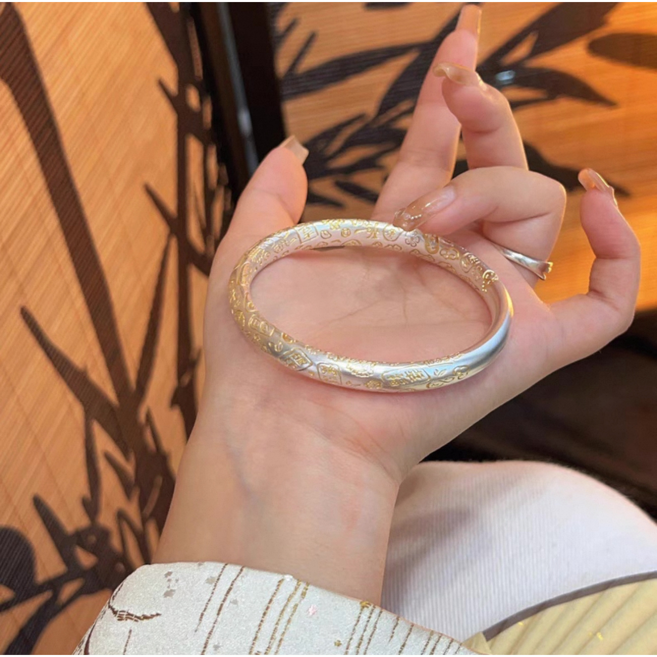 足银手镯 999纯银手镯女款古法吉言描金磨砂闭口银手镯情人节礼物