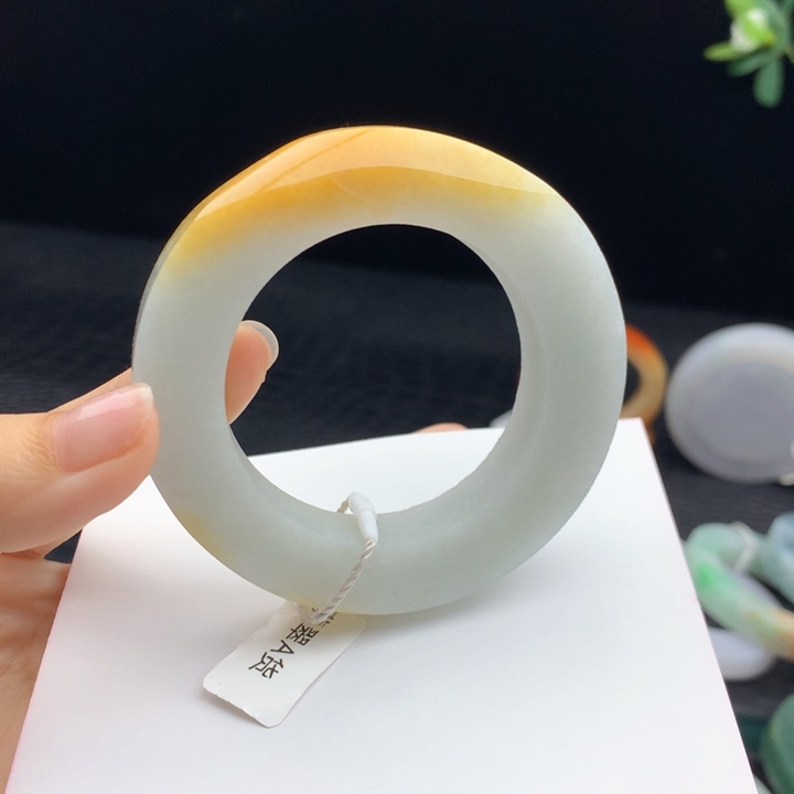 定制翡翠手镯未镶嵌