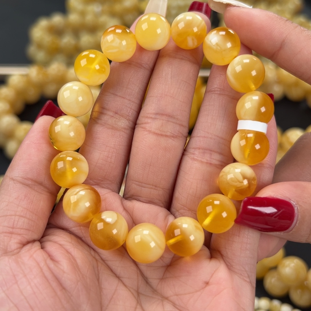 琥珀未镶嵌手链17.6克