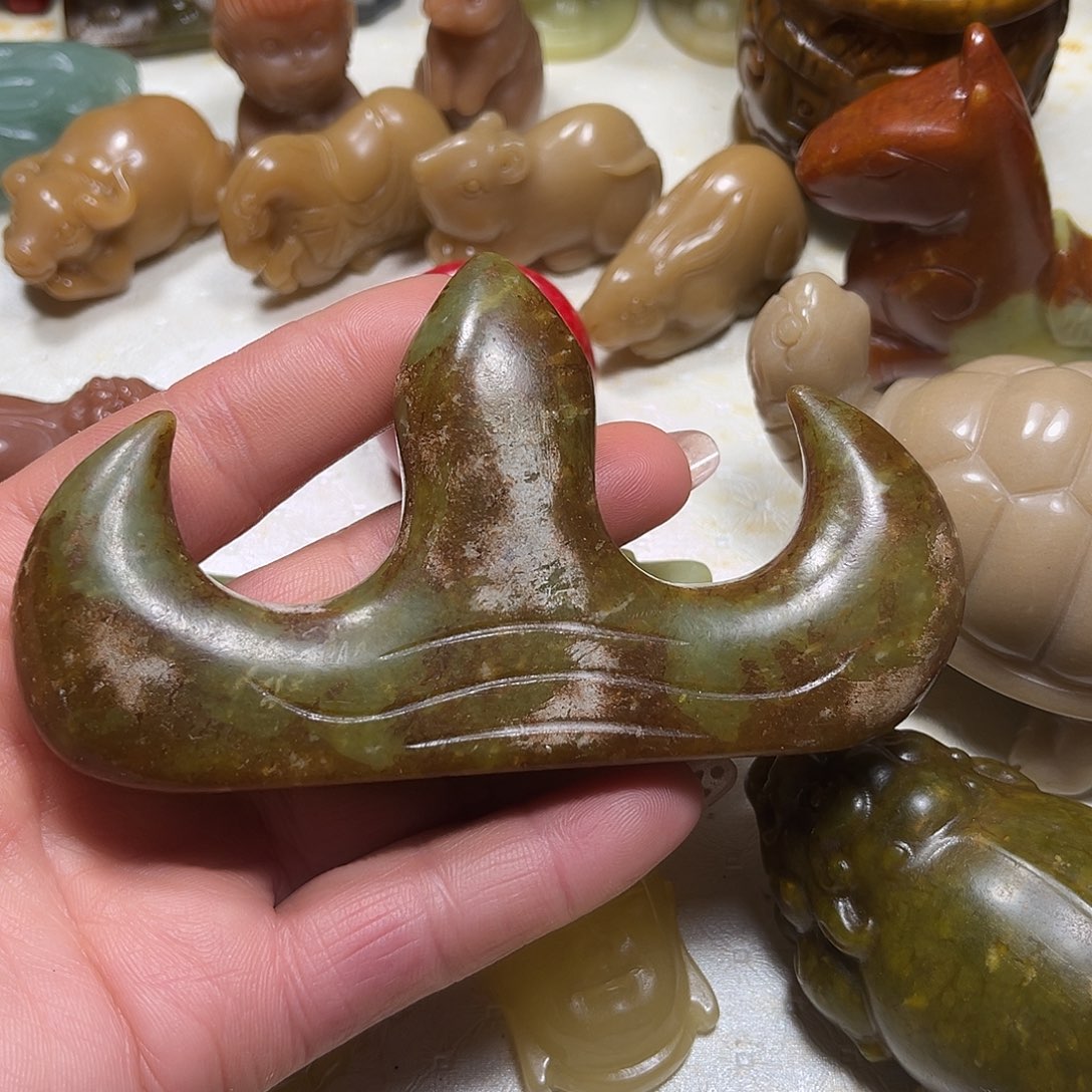 白玉菩提吊坠白玉菩提吊坠