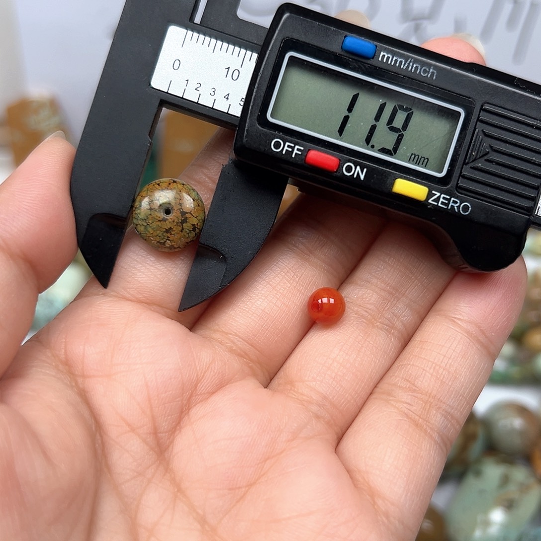 未镶嵌南红玛瑙珠宝奇石