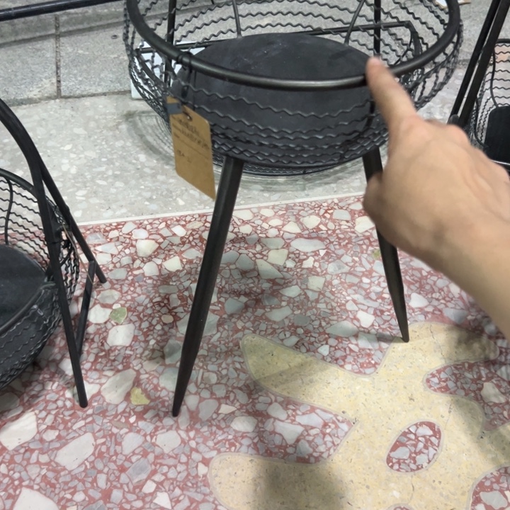 小****默认瑕疵不退不换